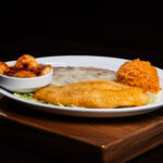 Filete de Pescado con Camarones a la Diabla 